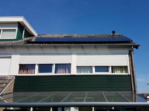 Zonnepanelen-op-daken-5